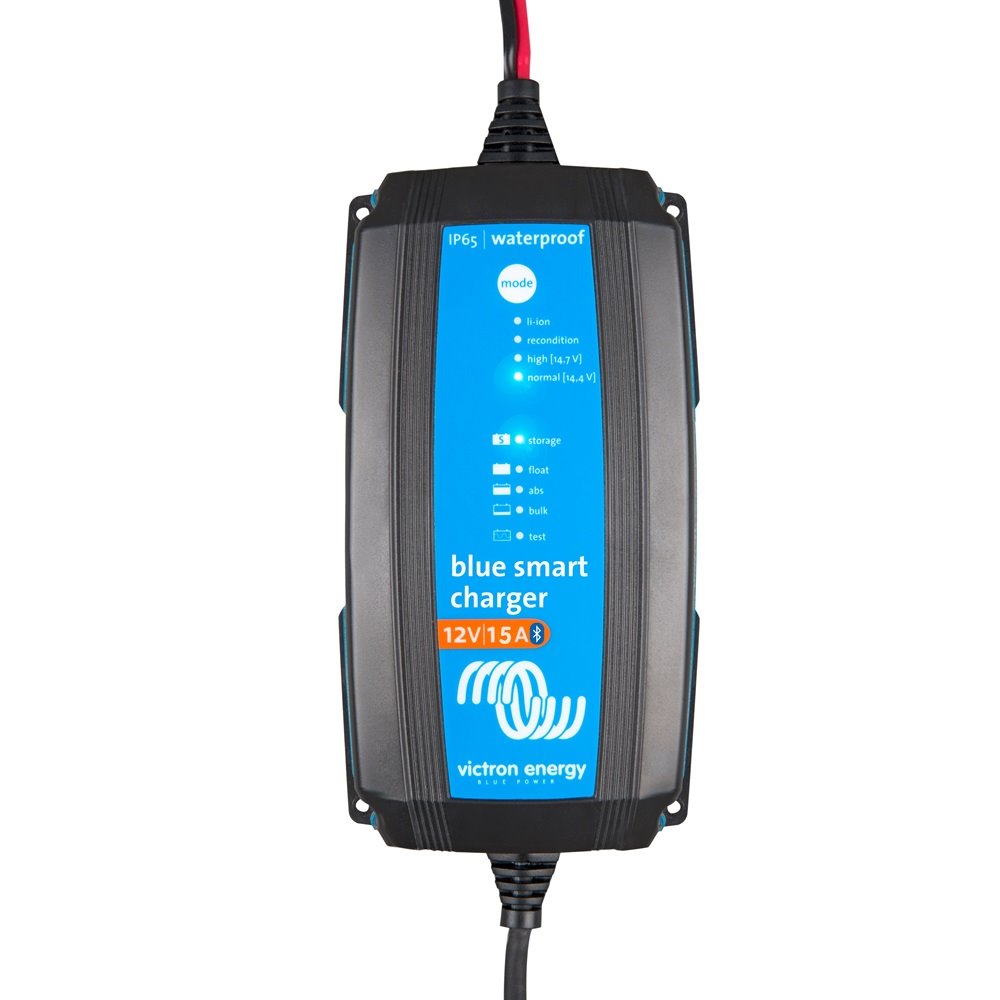 Victron Energy battery charger BlueSmart 12V/15A IP65+DC connector